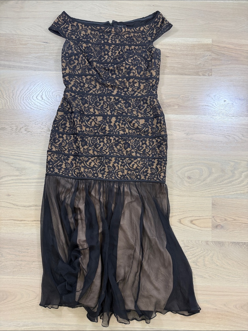 Tadashi Collection Black Lace Off Shoulder Drop Waist Gown Silk Trim Size 14